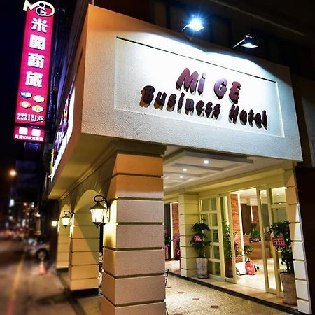 Migo Hotel Taichung Exteriör bild